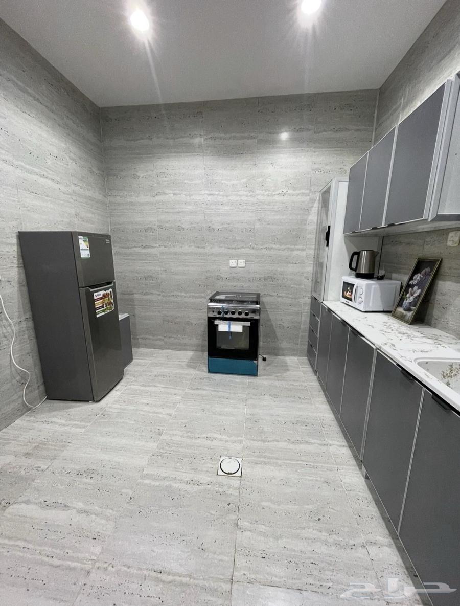 شقة 2 غرف في الرمال 9