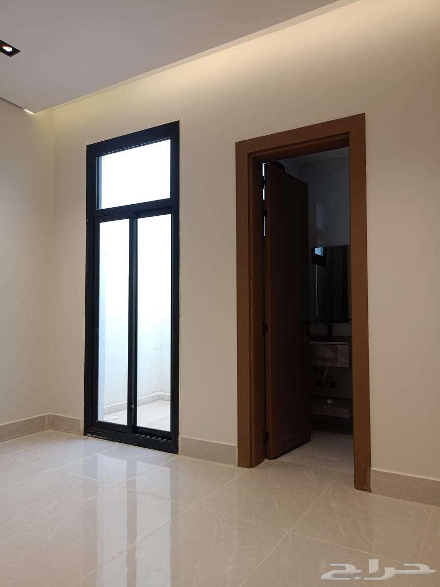 شقة 2 غرف في البيان 8