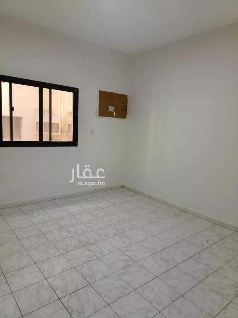 شقة 5 غرف في العزيزية 4