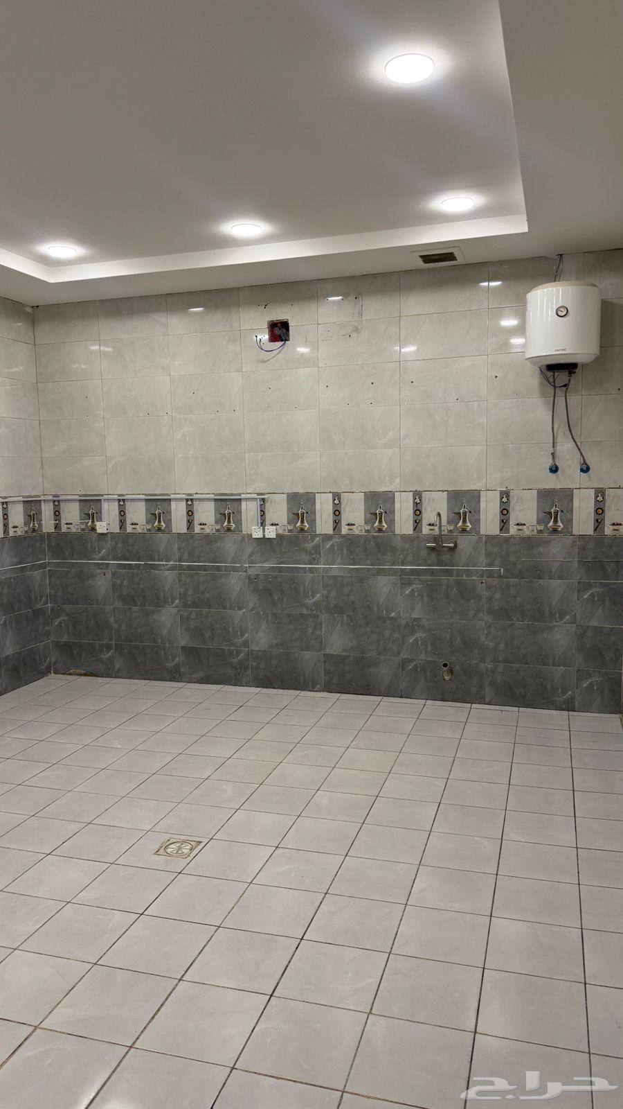 6 bedroom villa in Ad Dar Al Baida 9