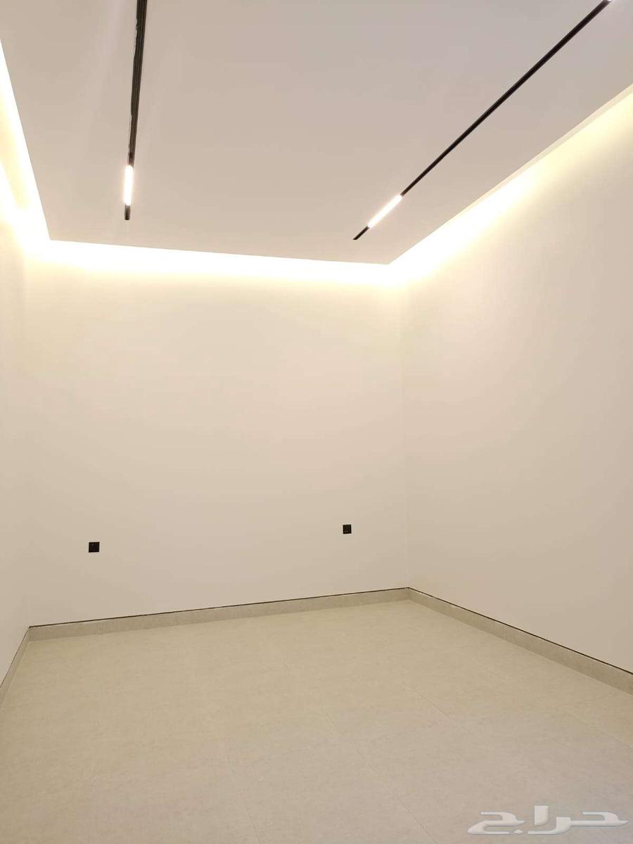 فيلا 3 غرف في الجنادرية 5