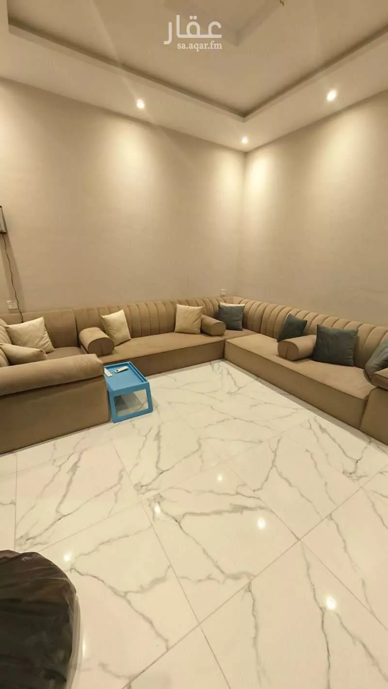 شقة 5 غرف في العزيزية 14