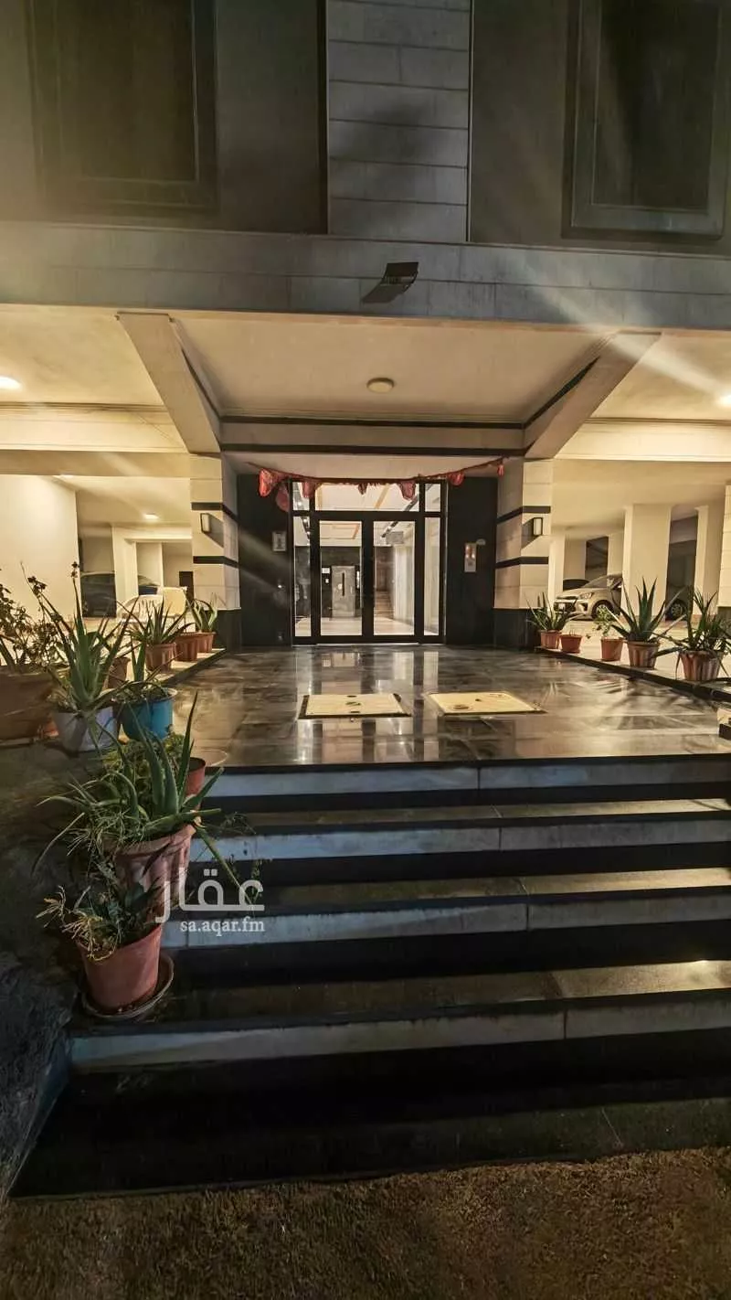 شقة 5 غرف في العزيزية 16