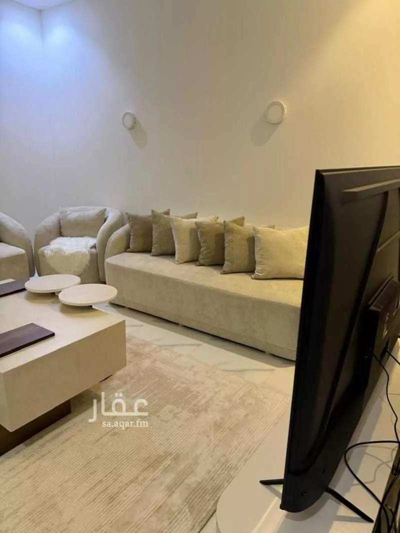 شقة 4 غرف في طيبة 4