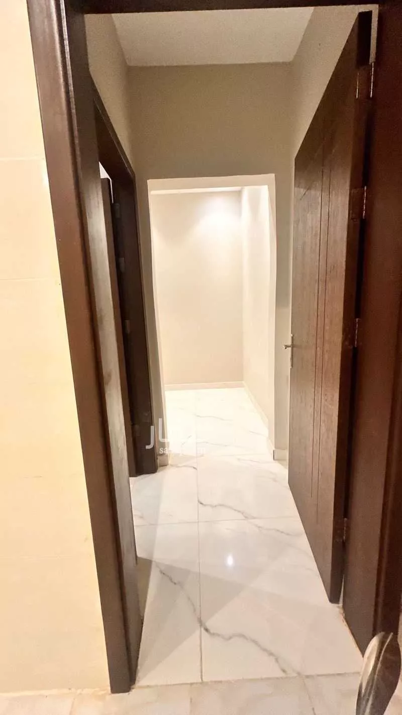 شقة 5 غرف في الفلاح 8