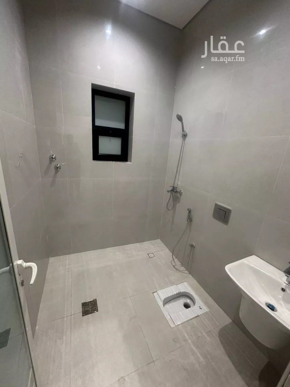 شقة 4 غرف في الشعلة 6