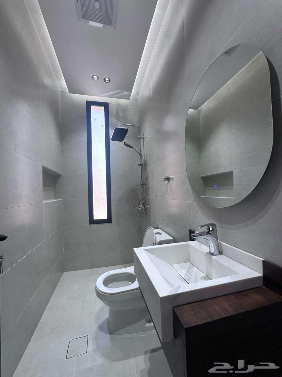 شقة 4 غرف في الروضة 9