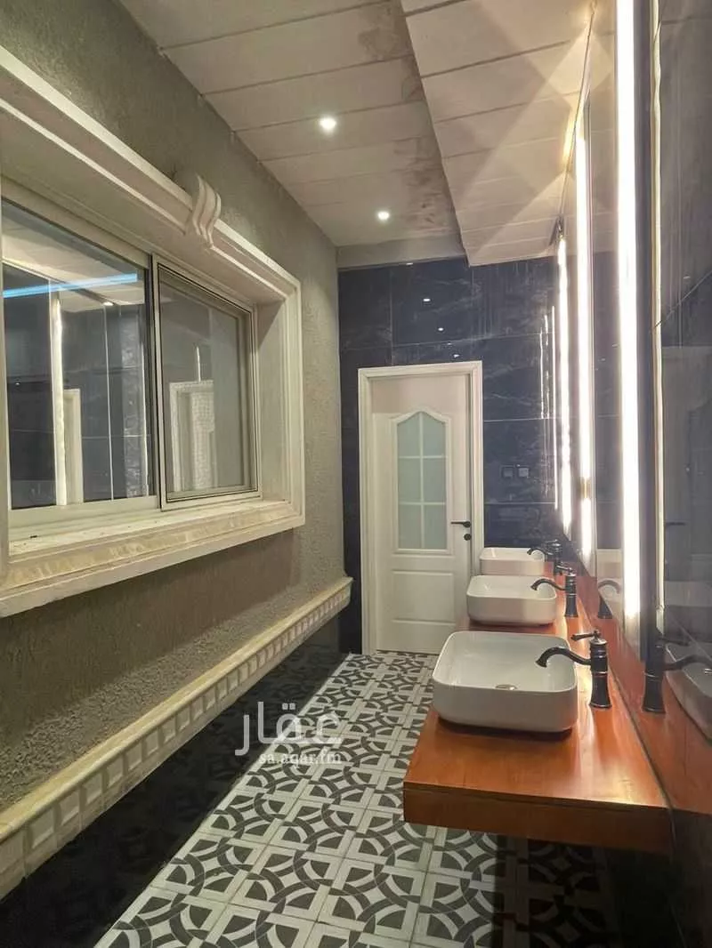 فيلا 15 غرف في العريجاء 5