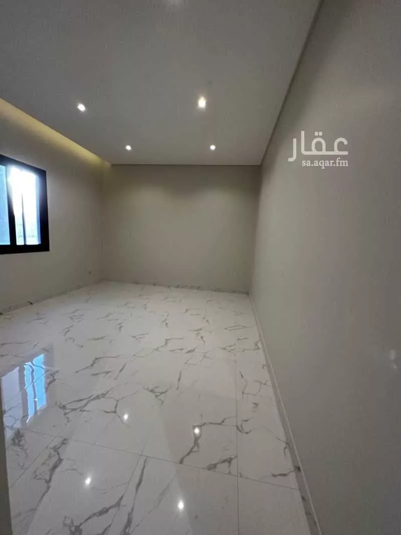 5 bedroom villa in Al Aridh 11