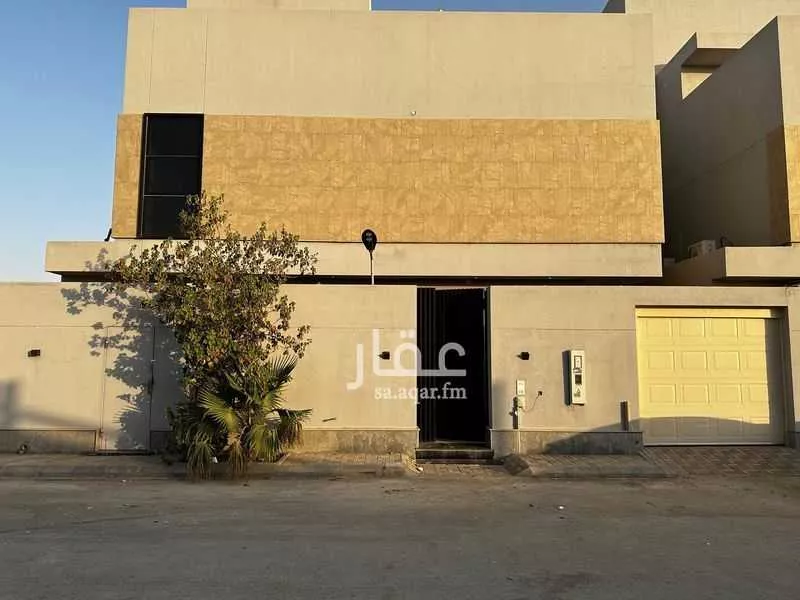 5 bedroom villa in Al Aridh 3