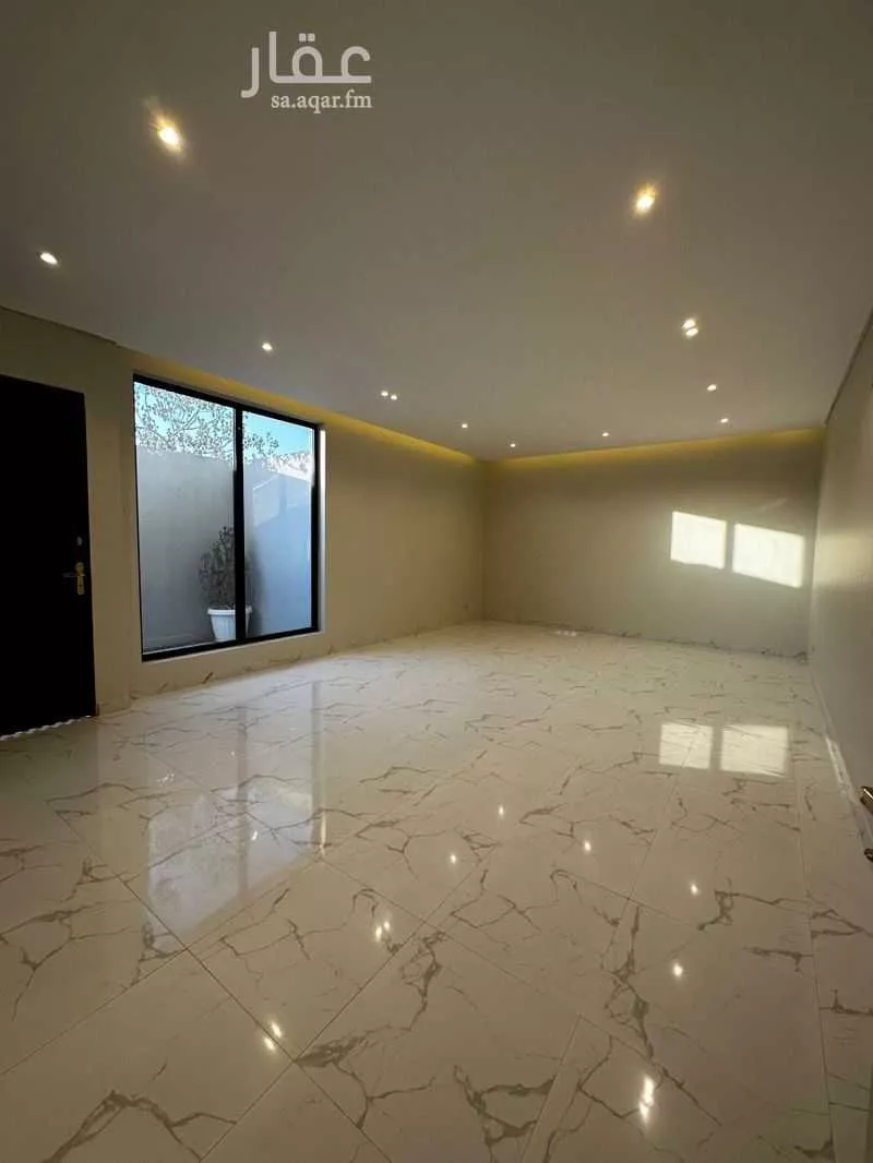 5 bedroom villa in Al Aridh 6