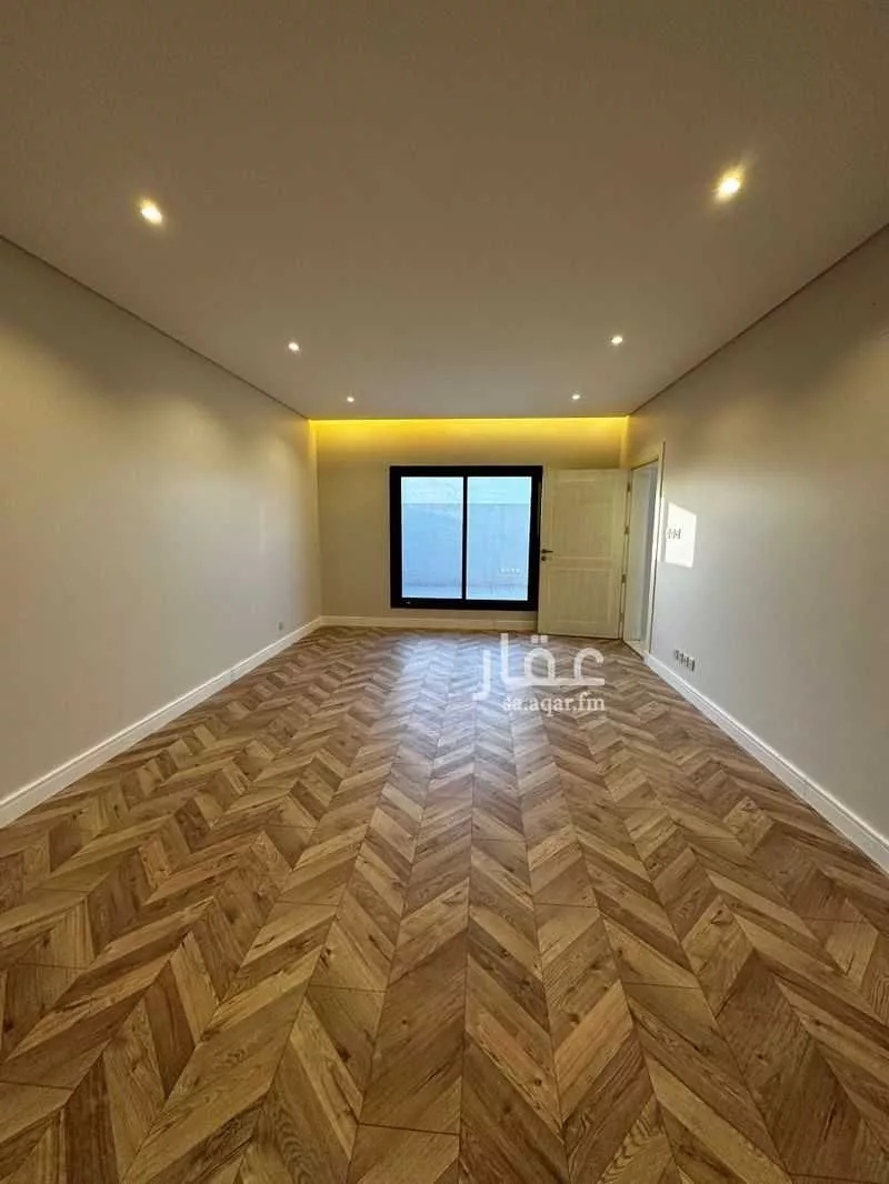 5 bedroom villa in Al Aridh 10