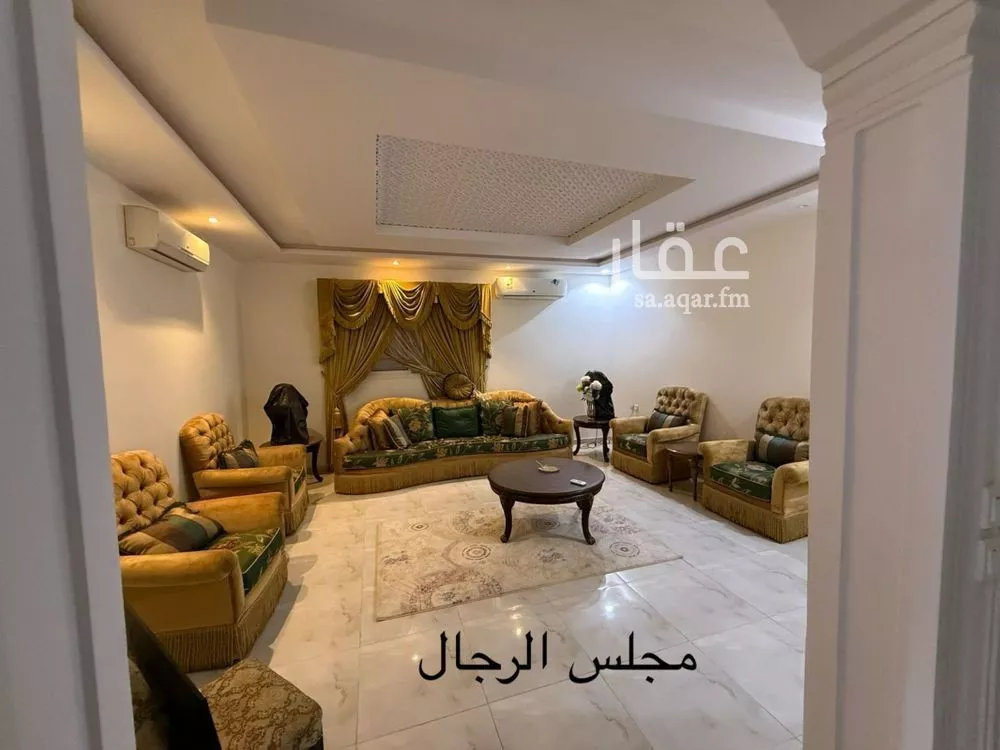 فيلا 5 غرف في بدر 2