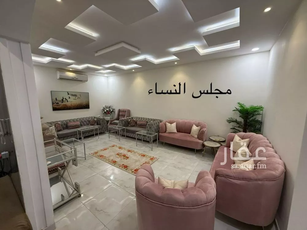 فيلا 5 غرف في بدر 4