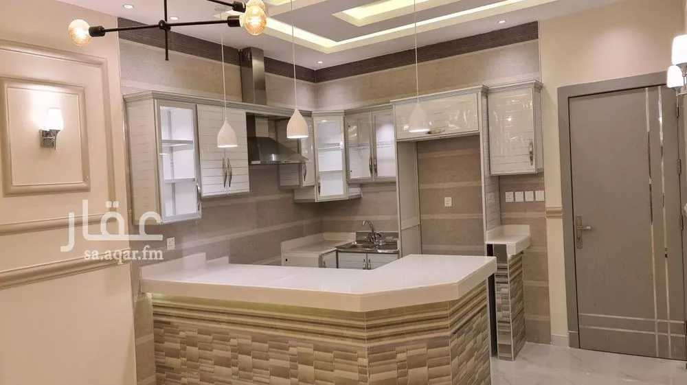 شقة 3 غرف في العليا 14