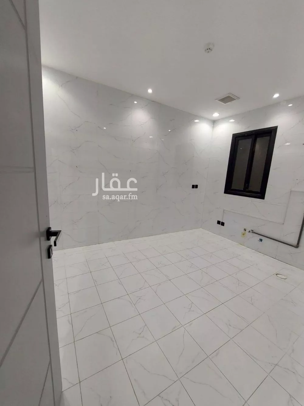 عمارة 2000 م² في الوادي 11