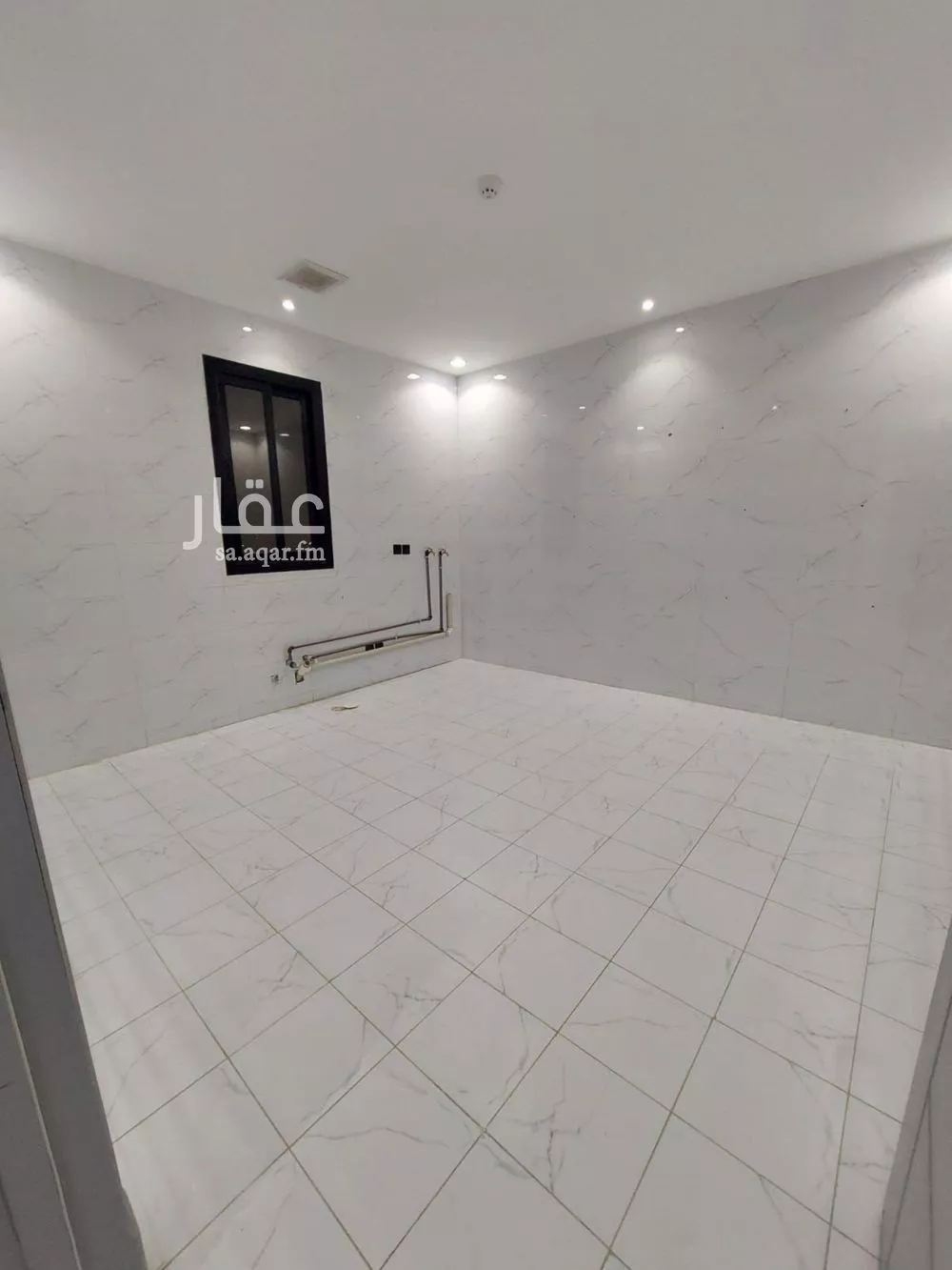 عمارة 2000 م² في الوادي 4