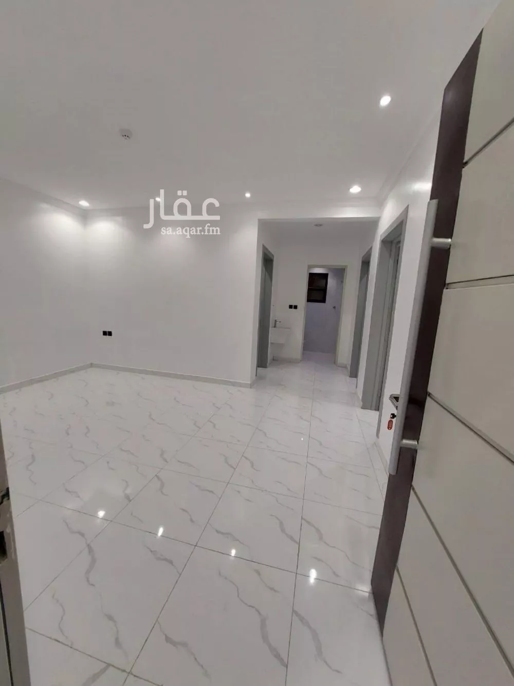 عمارة 2000 م² في الوادي 6