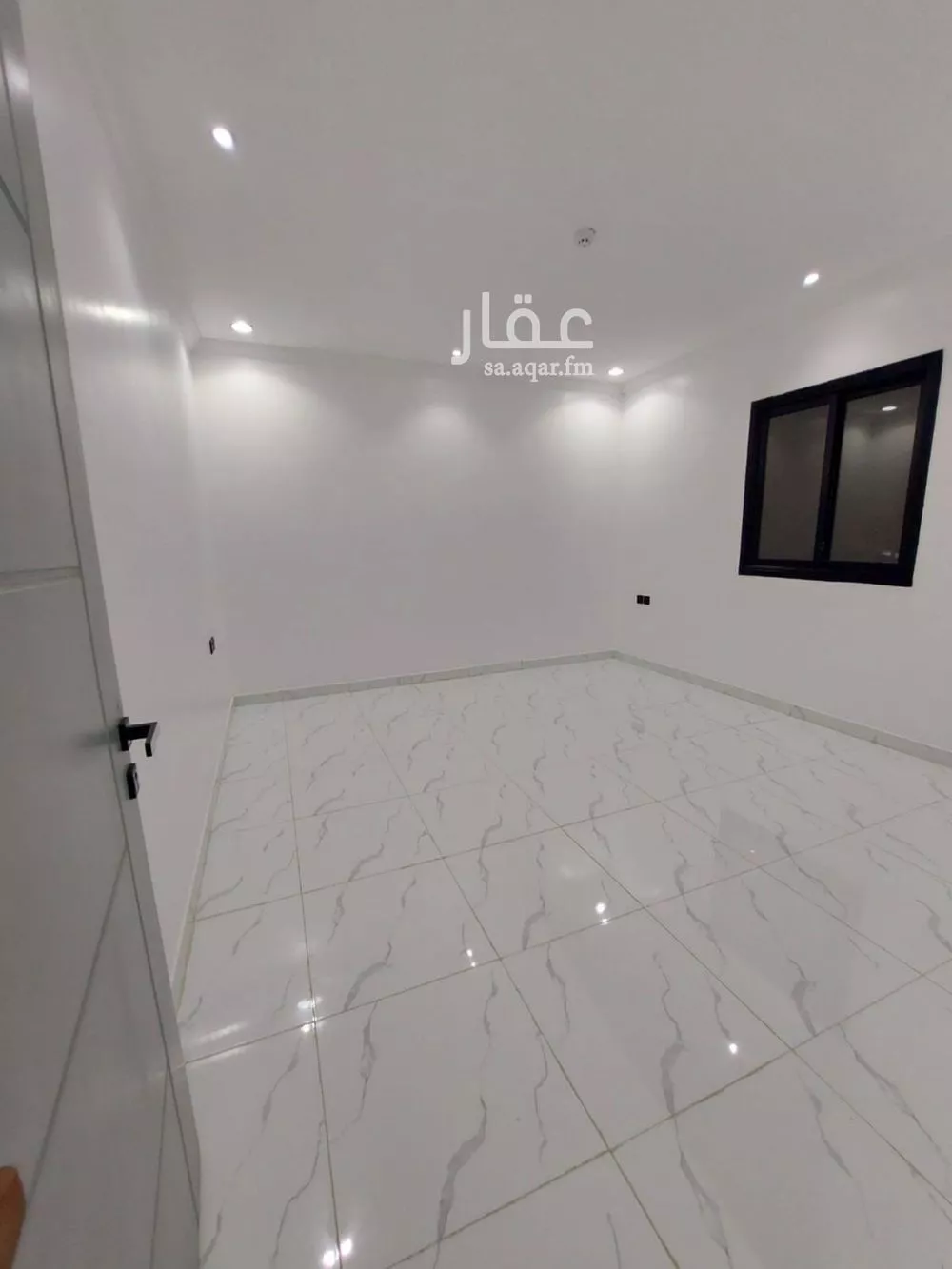 عمارة 2000 م² في الوادي 9