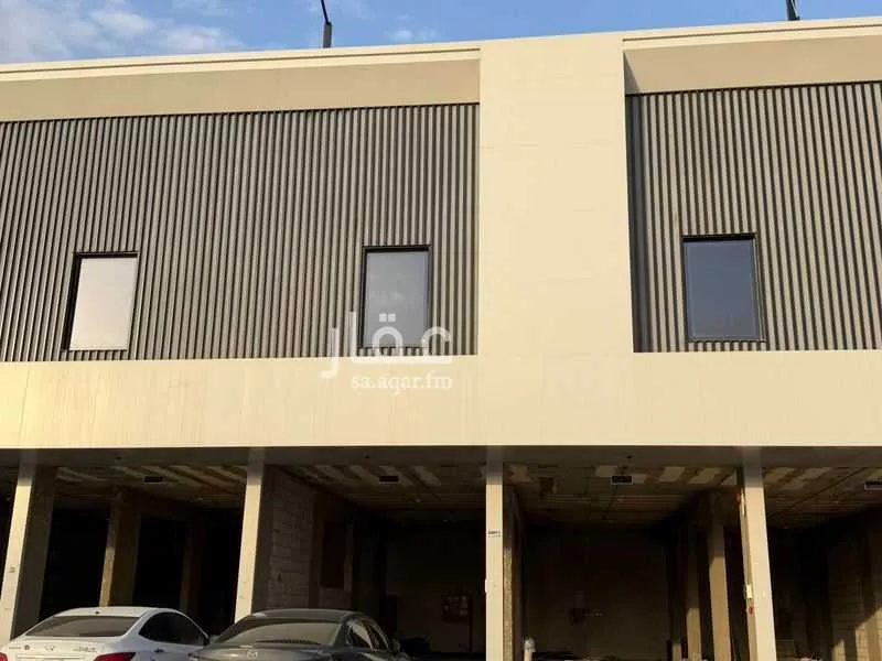 عمارة 3167 م² في الرمال 17