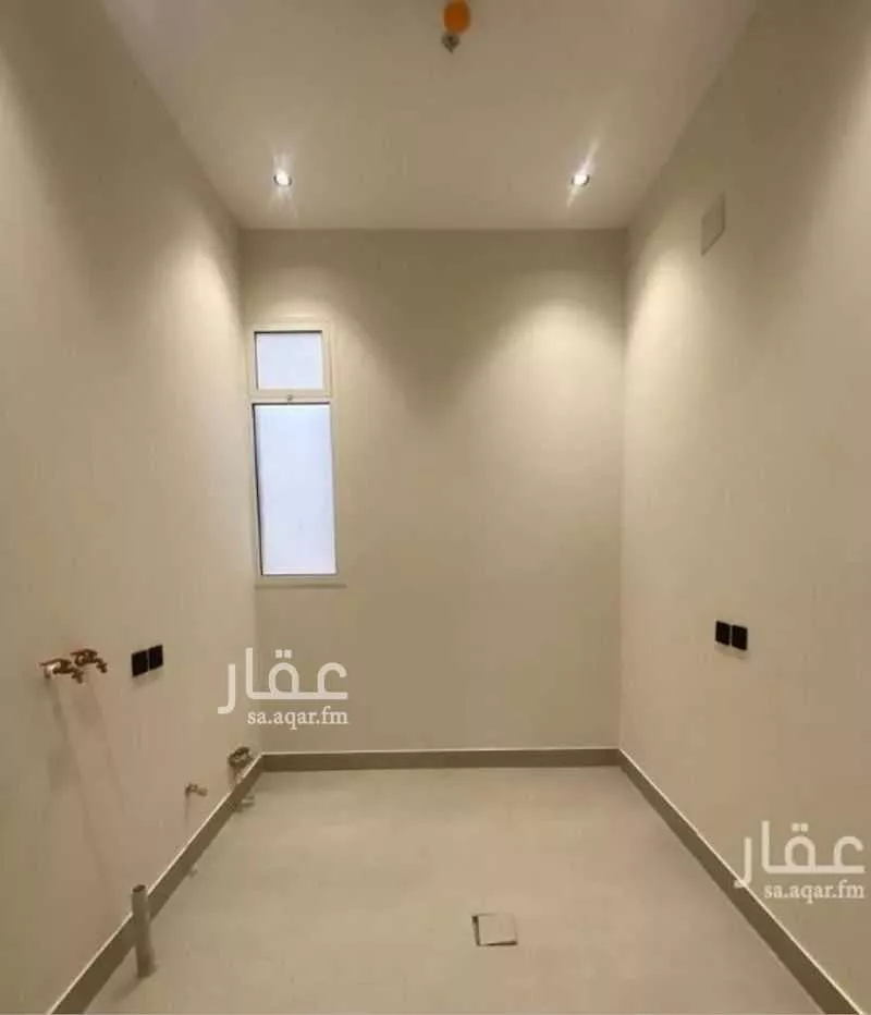 عمارة 3167 م² في الرمال 22
