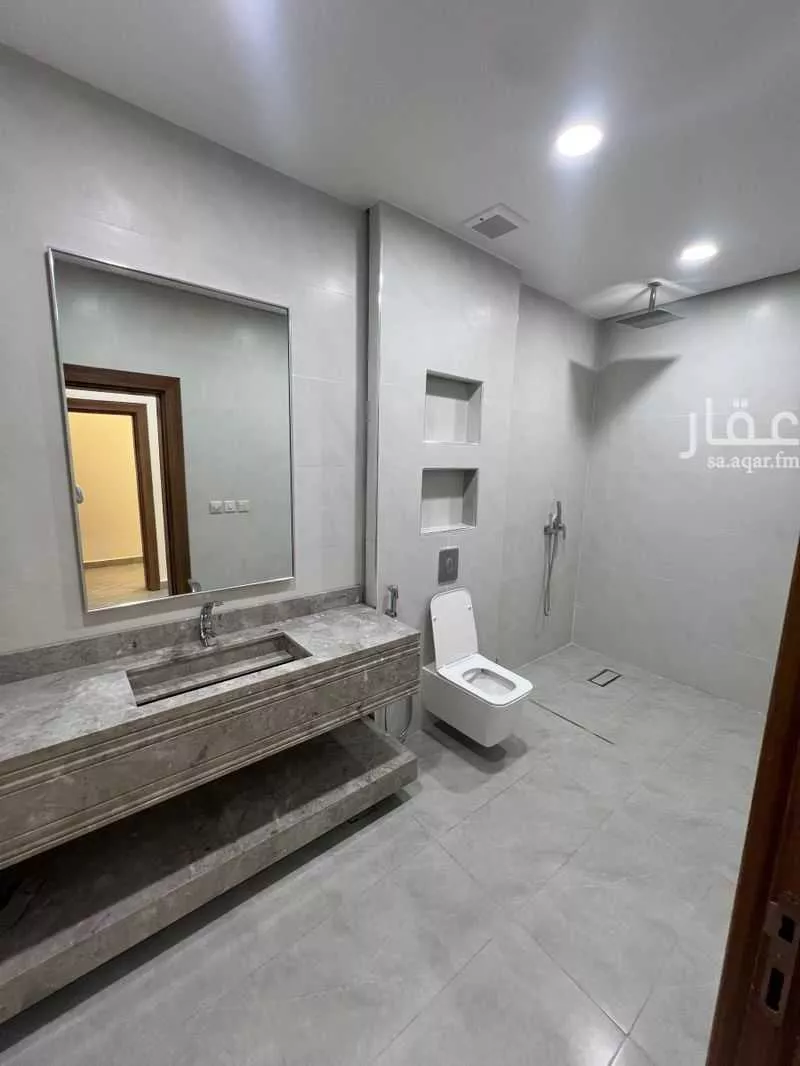 7 bedroom apartment in Al Shiraa 2