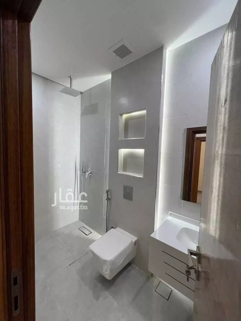 7 bedroom apartment in Al Shiraa 12