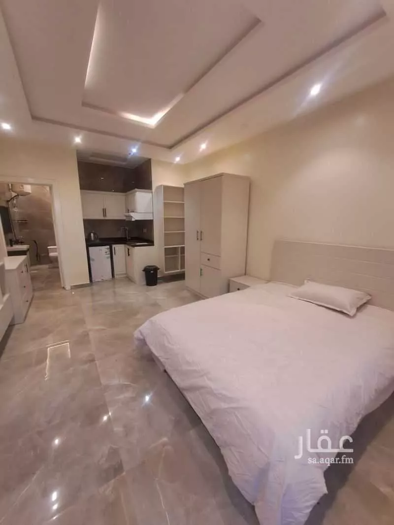شقة 1 غرف في الملقا 6