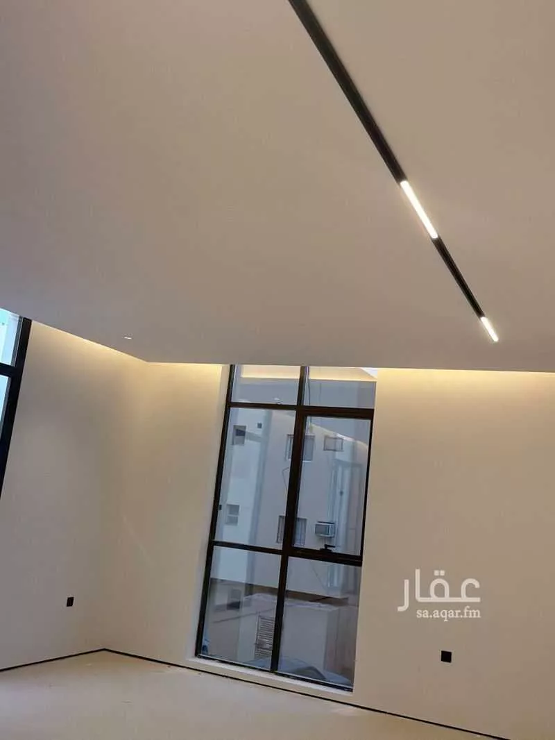 فيلا 5 غرف في الملقا 2