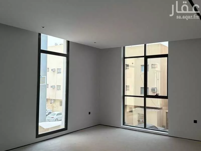 فيلا 5 غرف في الملقا 3