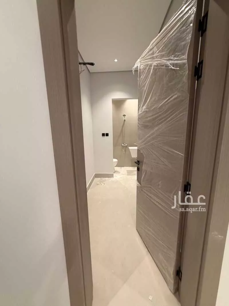 فيلا 5 غرف في الملقا 7