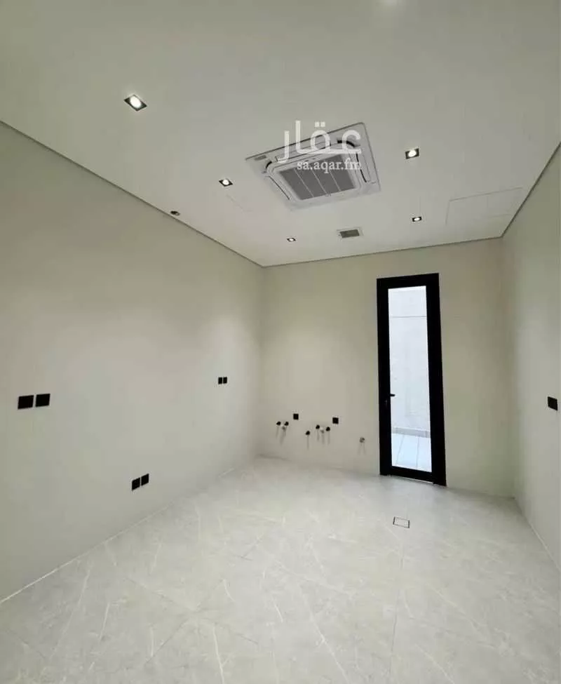 6 bedroom villa in As Sawari 4