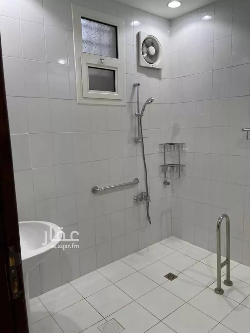 شقة 2 غرف في العليا 3