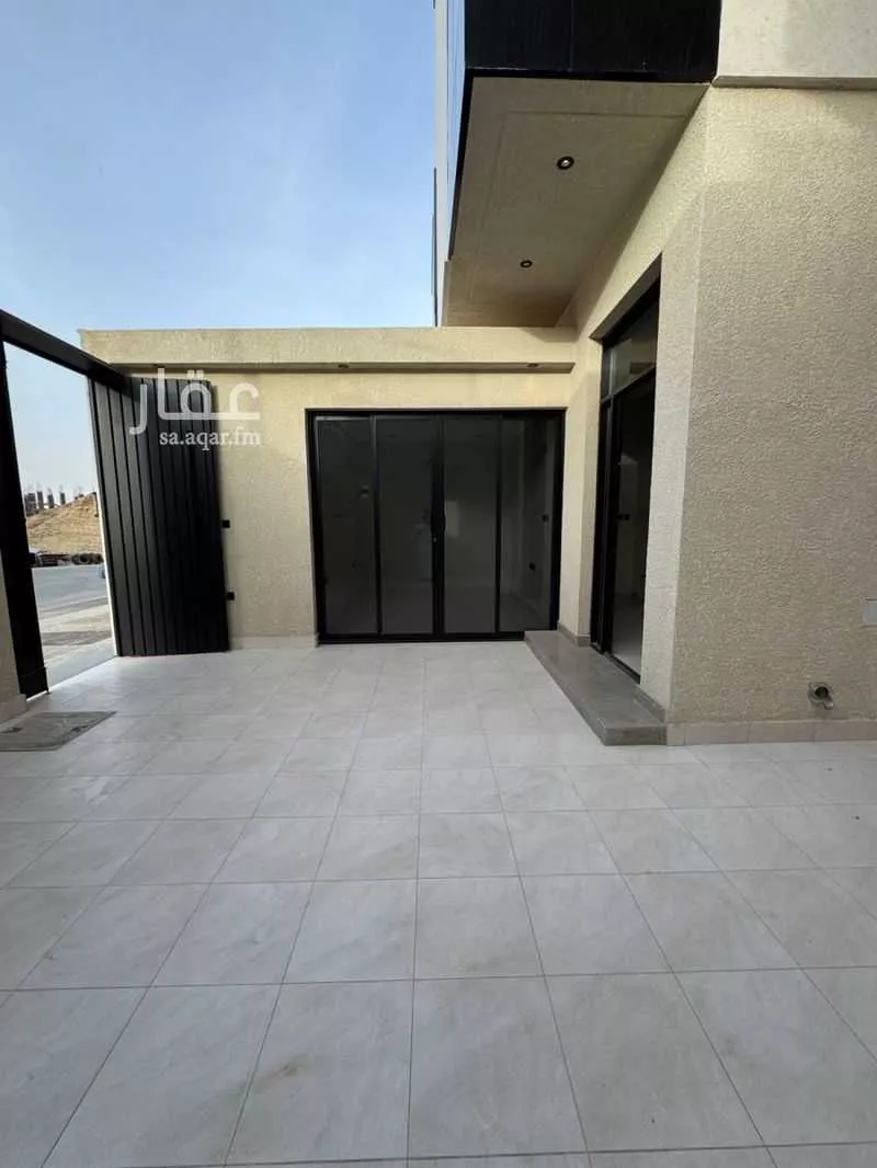 فيلا 6 غرف في النرجس 4