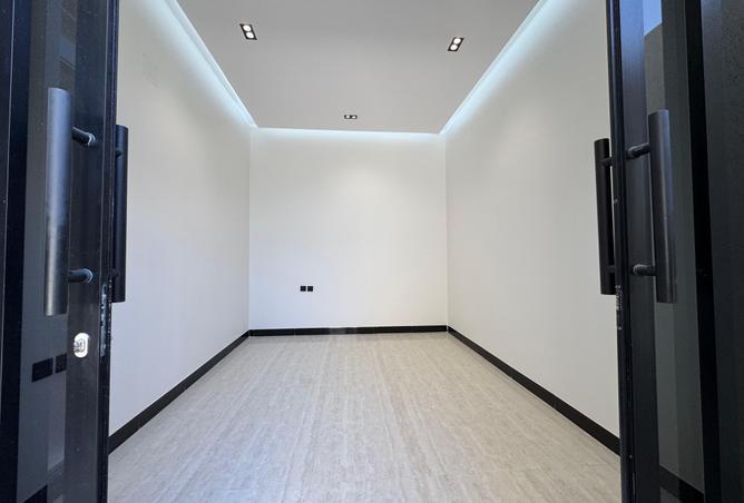 5 bedroom villa in Al Rimal 3
