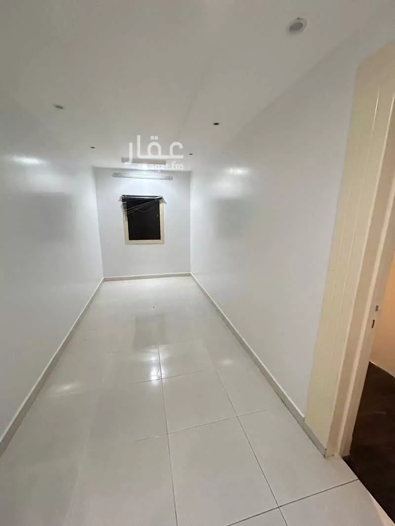 5 bedroom floor in Dhahrat Laban 3