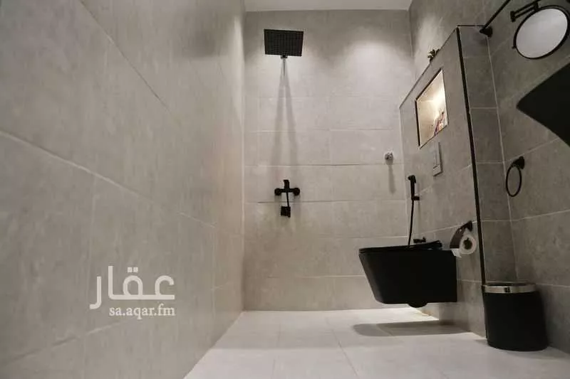 شقة 1 غرف في الملقا 6