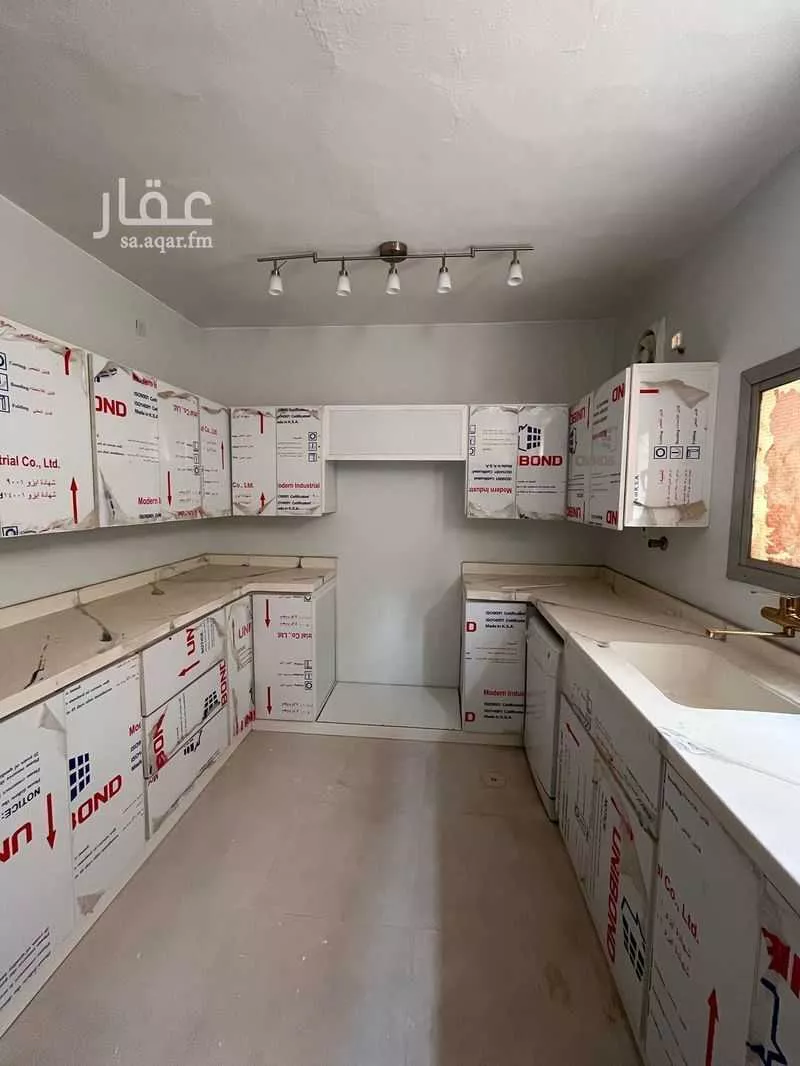 شقة  في الربوة 4