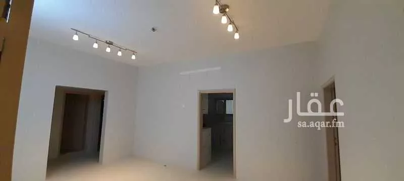 شقة  في الربوة 8