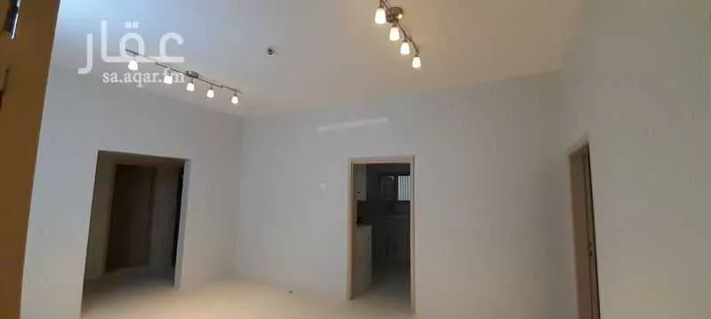 شقة 4 غرف في الربوة 8