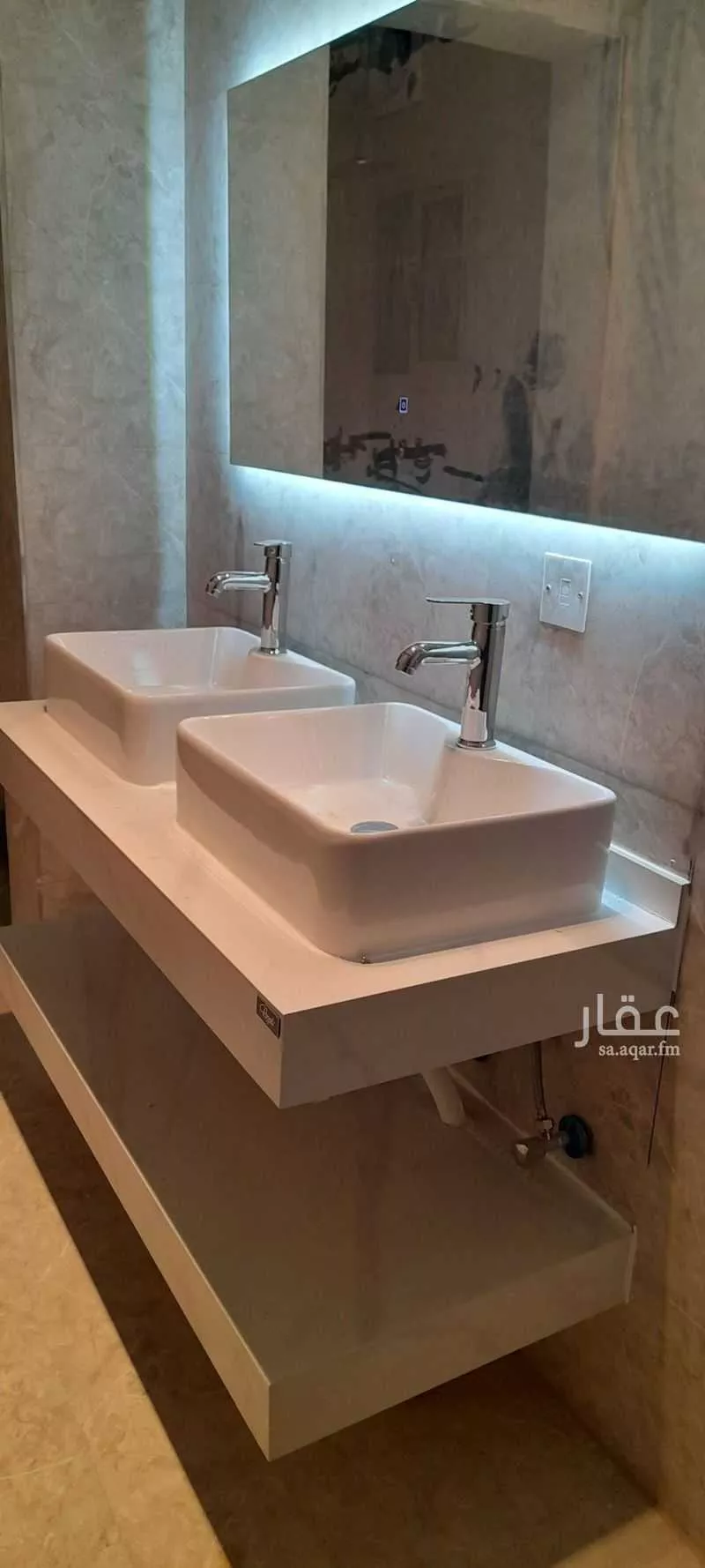 شقة 4 غرف في الربوة 10