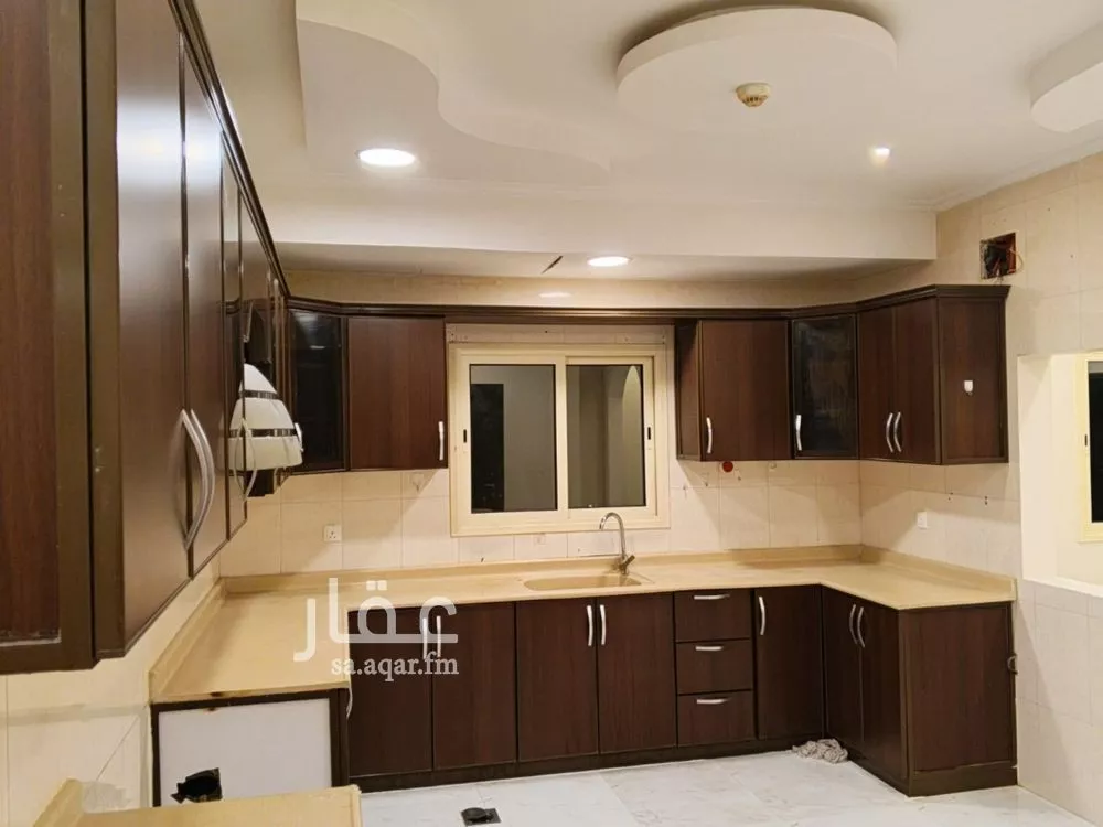 شقة 5 غرف في الدوحة الجنوبية 10