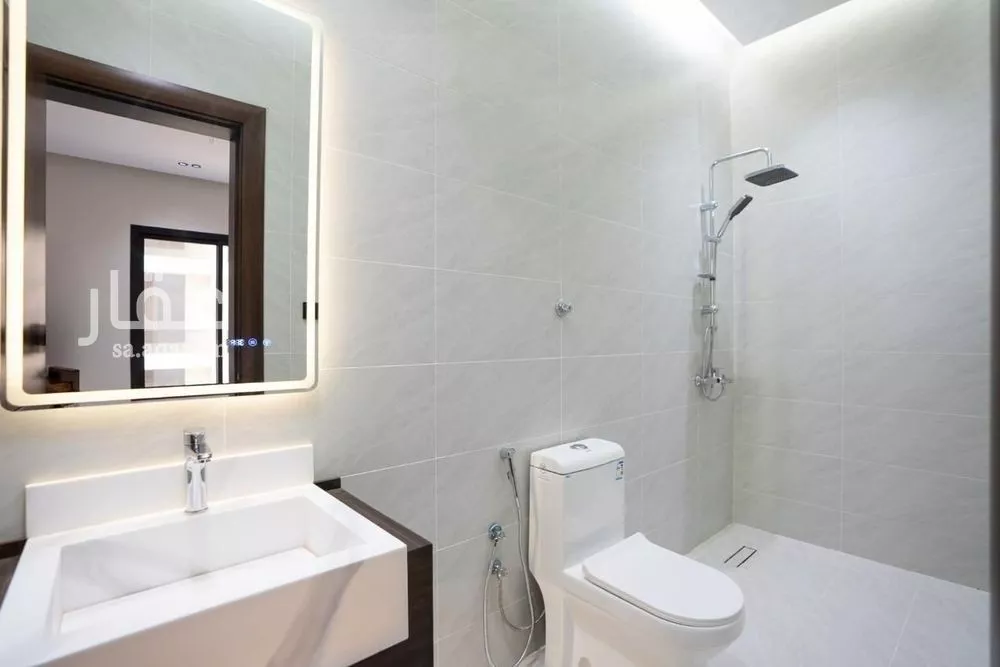 شقة 4 غرف في السلامة 10