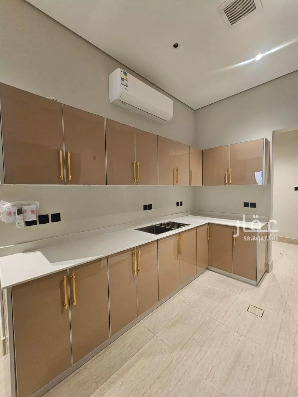 4 bedroom apartment in Al Rimal 5