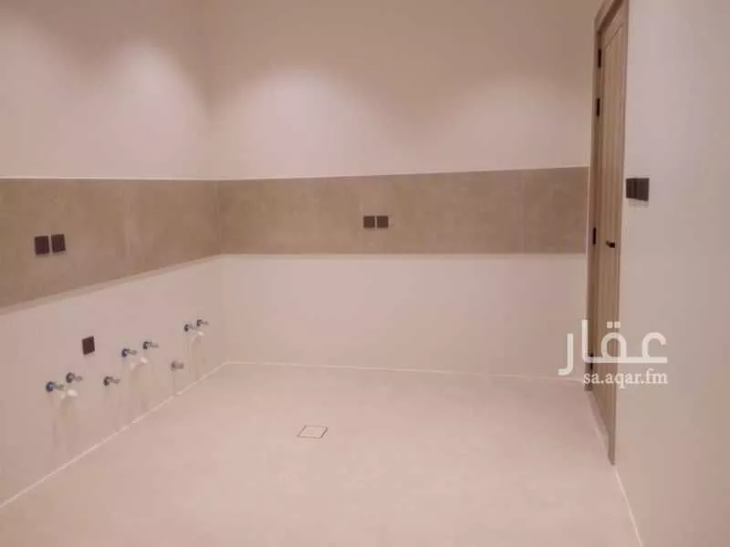 4 bedroom floor in Al Safa 7