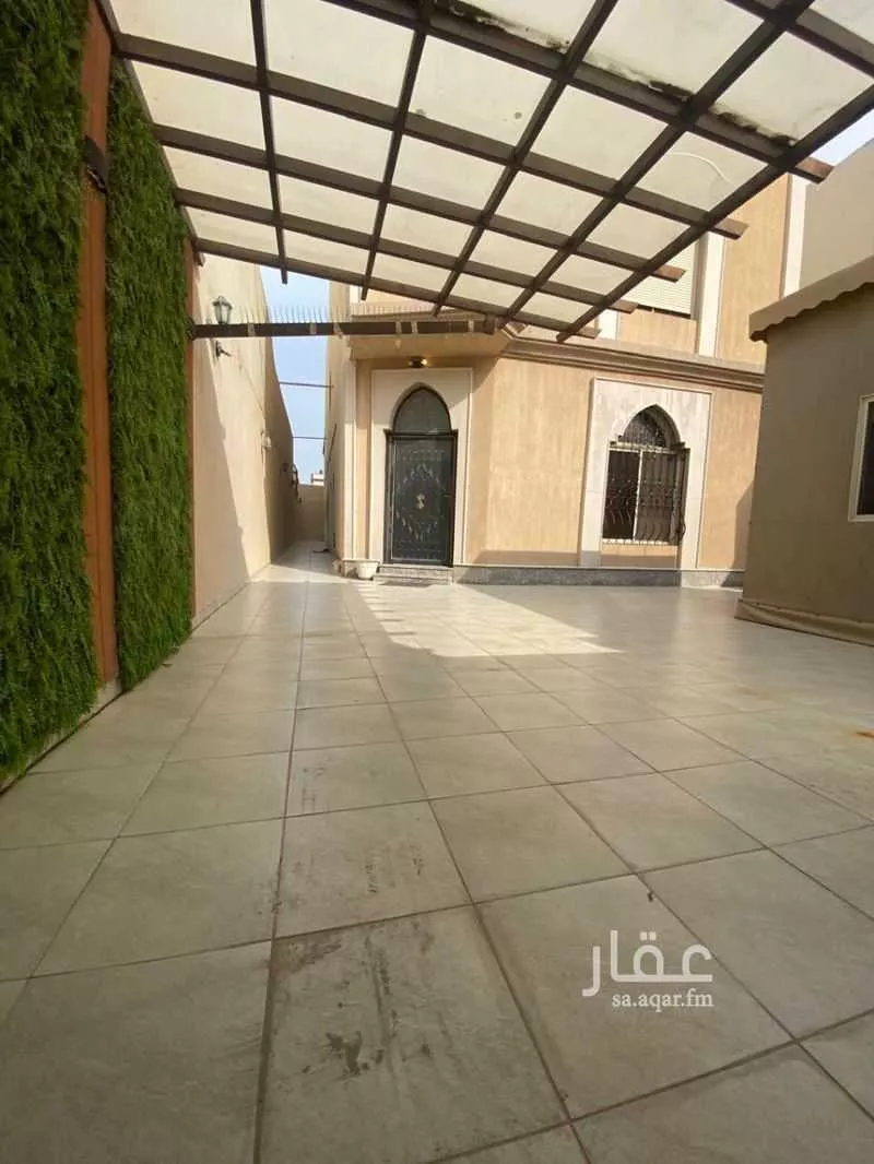 فيلا 5 غرف في طيبة 12