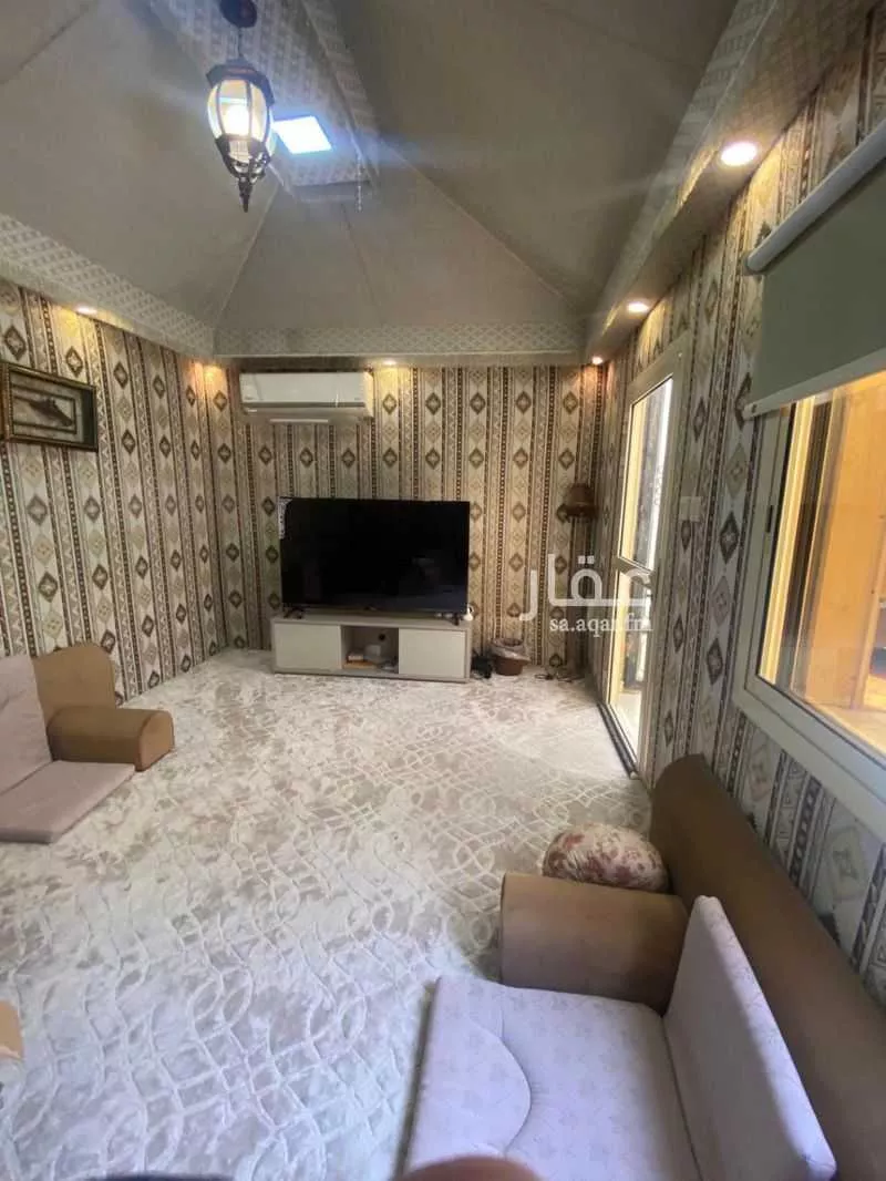 فيلا 5 غرف في طيبة 13