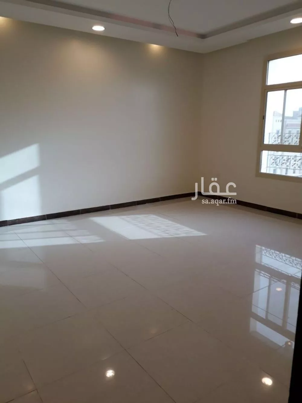 شقة 5 غرف في الدانة الشمالية 11