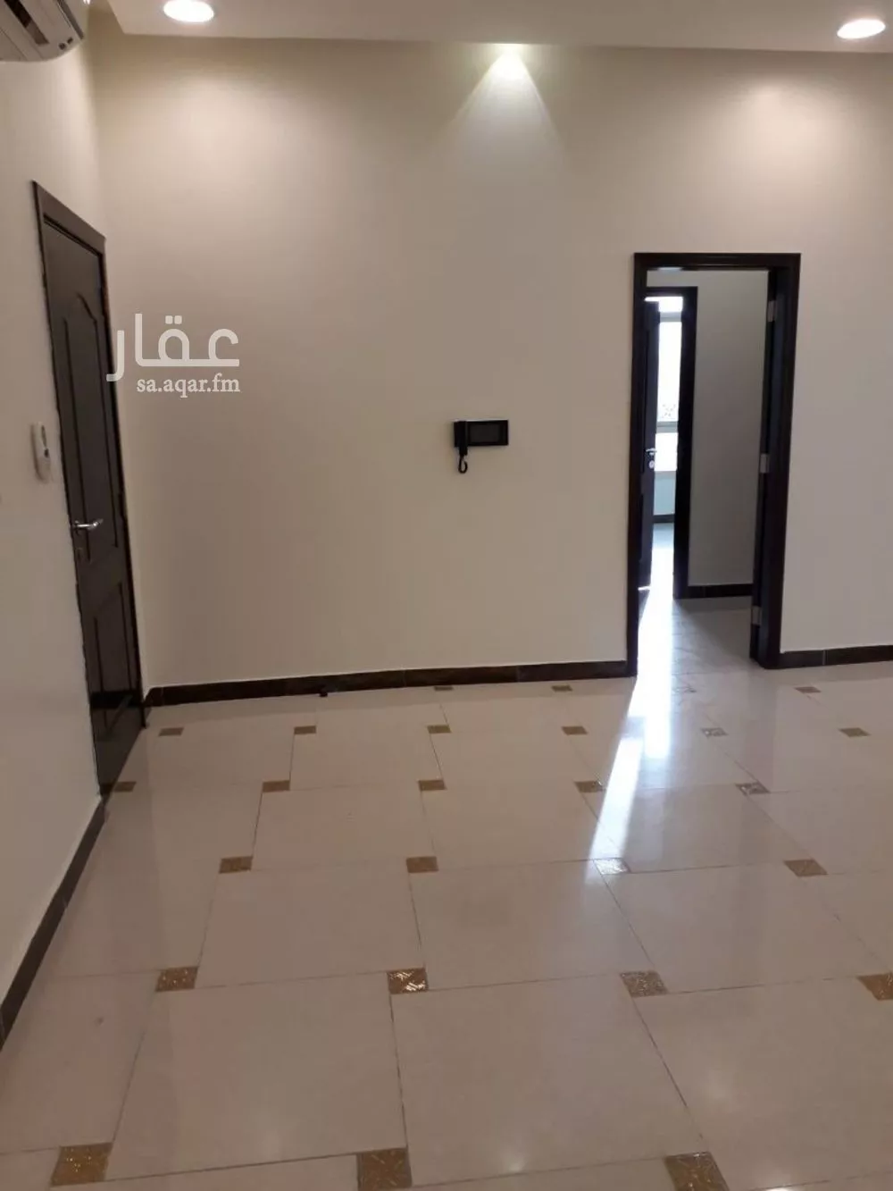 شقة 5 غرف في الدانة الشمالية 4