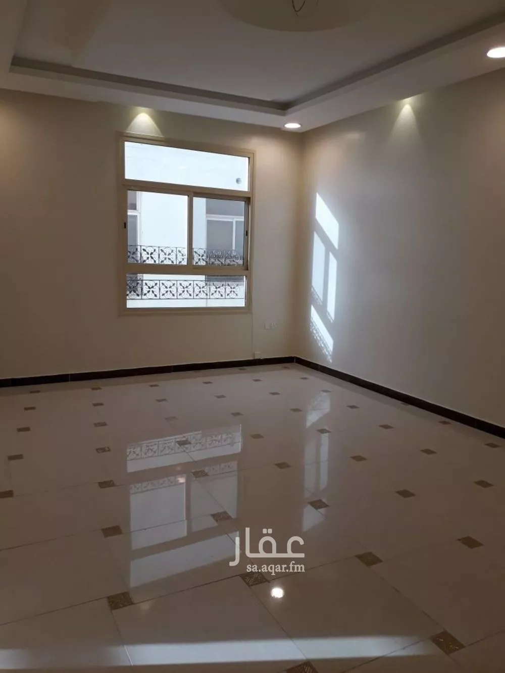 شقة 5 غرف في الدانة الشمالية 6